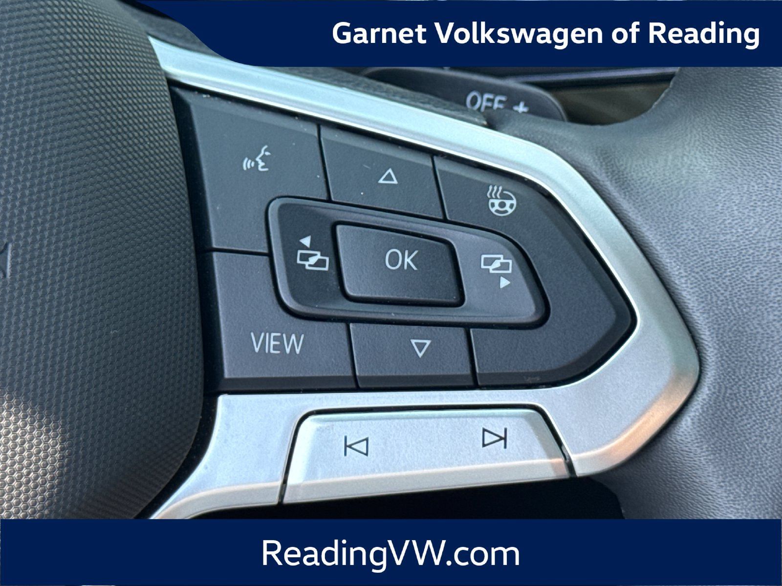 Certified 2025 Volkswagen Atlas Peak Edition SE AWD/4WD image 32