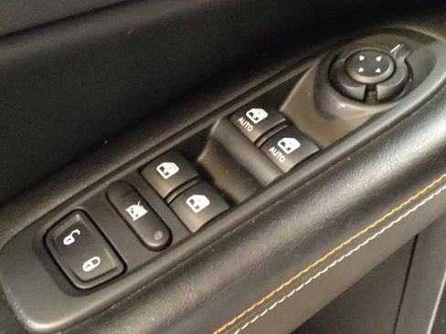 Used 2019 Jeep Compass Latitude FWD image 27