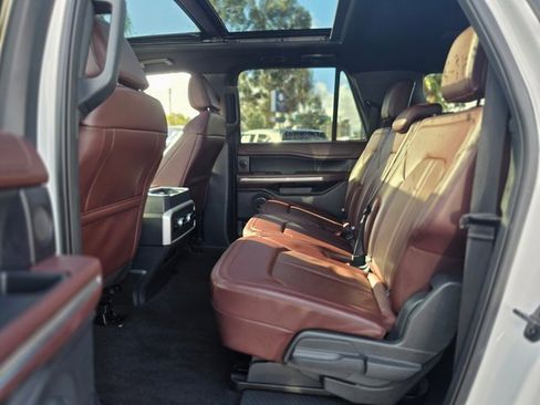 Used 2024 Ford Expedition Max Limited image 14