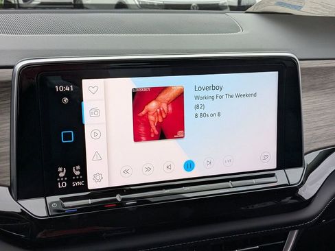 New 2025 Volkswagen Atlas SEL image 14