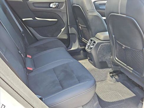 Used 2023 Volvo C40 P8 Recharge Plus AWD/4WD image 28