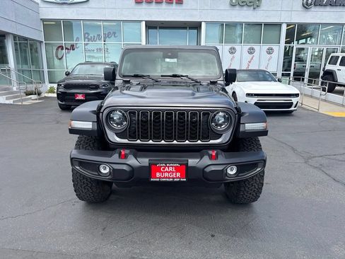 Used 2024 Jeep Wrangler Unlimited Rubicon w/ Convenience Group AWD/4WD image 2