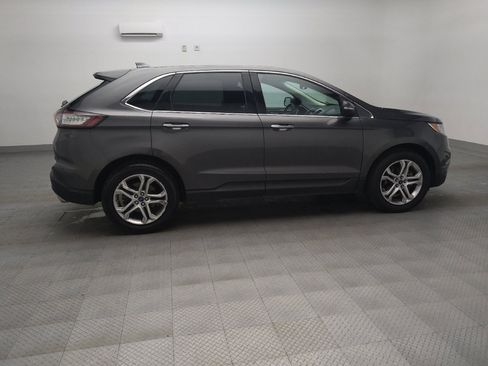 Used 2015 Ford Edge Titanium FWD image 10