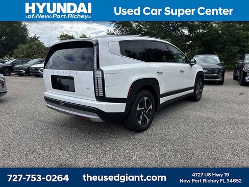 New 2026 Hyundai Ioniq 9 SE image 7