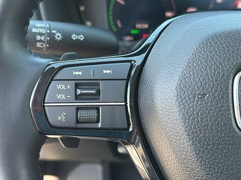 Used 2025 Honda Accord Touring image 16