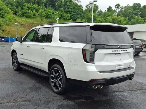 Used 2025 Chevrolet Suburban RST w/ Comfort Package AWD/4WD image 4