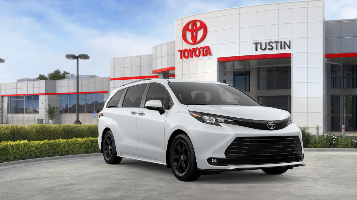 New 2026 Toyota Sienna XLE Woodland Edition AWD/4WD image 17