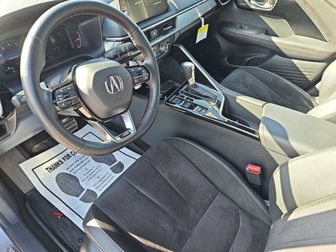 Certified 2025 Acura ADX A-Spec image 16