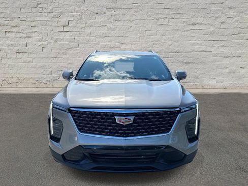 Used 2025 Cadillac XT4 Premium Luxury image 8