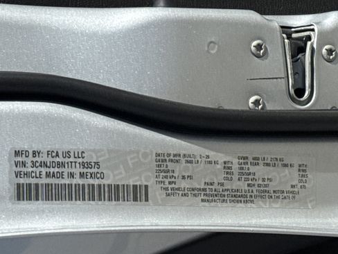 New 2026 Jeep Compass Latitude image 32