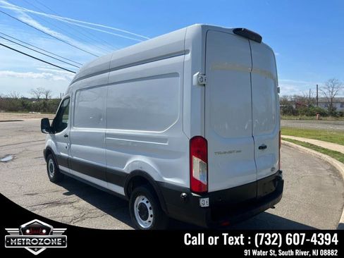 Used 2019 Ford Transit 250 148 High Roof image 8