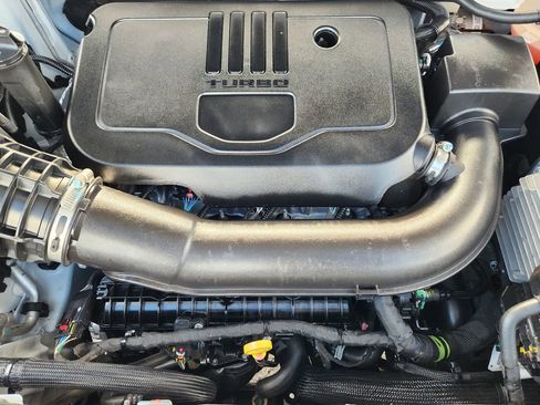 Used 2025 Chevrolet Blazer LT image 31