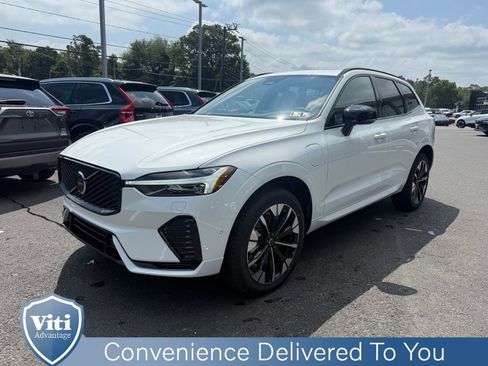 New 2026 Volvo XC60 T8 Plus w/ Protection Package Premier image 4