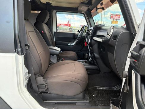 Used 2015 Jeep Wrangler Sport AWD/4WD image 17