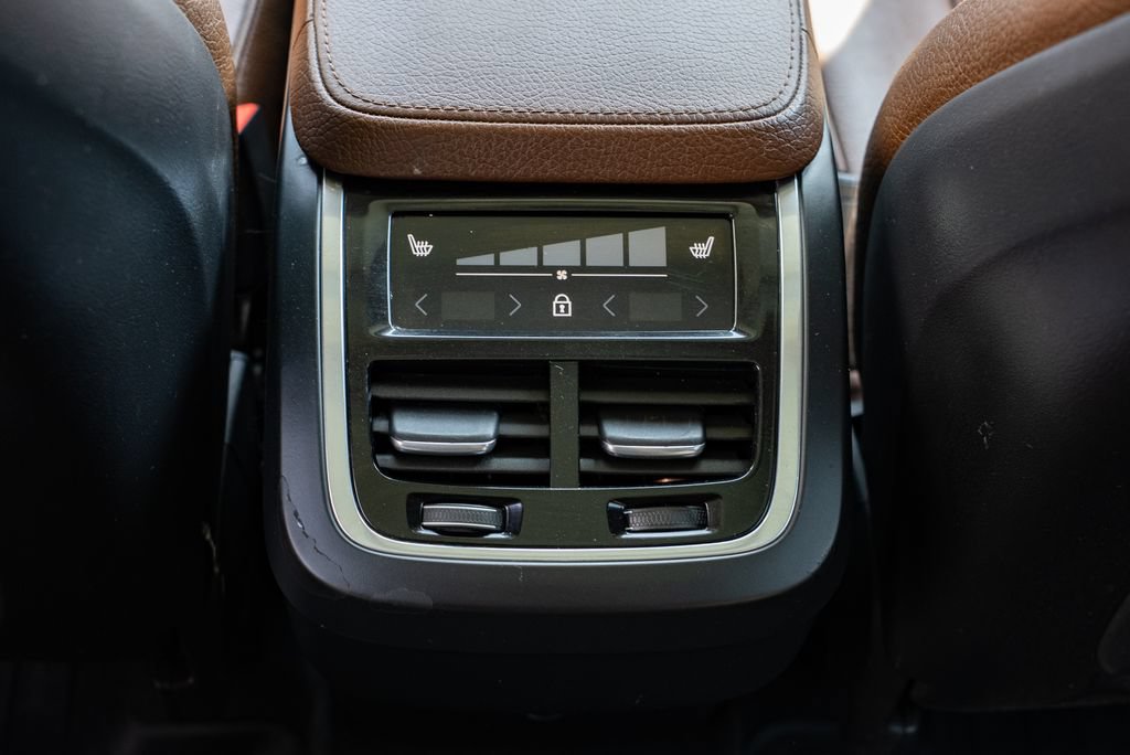 Used 2019 Volvo XC90 T6 Momentum w/ Advanced Package AWD/4WD image 9