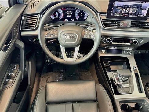 Used 2025 Audi Q5 2.0T Premium w/ Convenience Plus Package AWD/4WD image 21