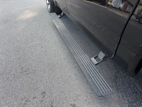 Used 2022 RAM 1500 Limited AWD/4WD image 25