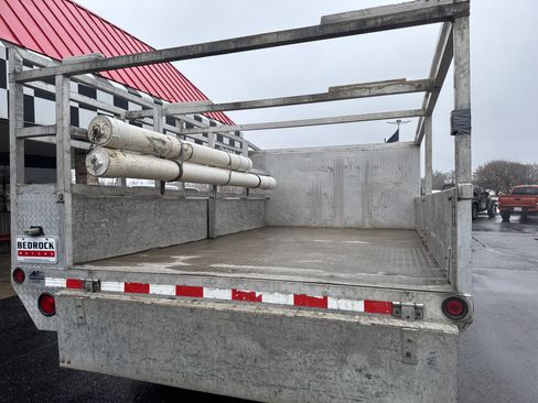 Used 2017 Ford F550 2WD Crew Cab Super Duty image 31