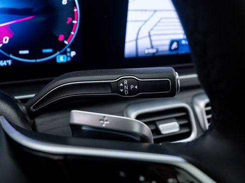 Used 2025 Mercedes-Benz GLE 350 4MATIC image 25