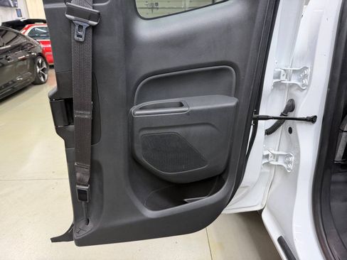 Used 2022 Chevrolet Colorado LT w/ Fleet Safety Package RWD image 15