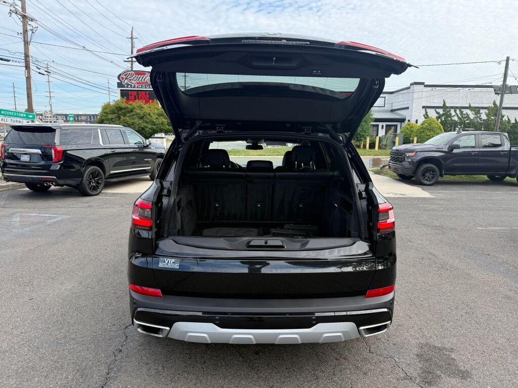 Used 2022 BMW X5 xDrive40i AWD/4WD image 31