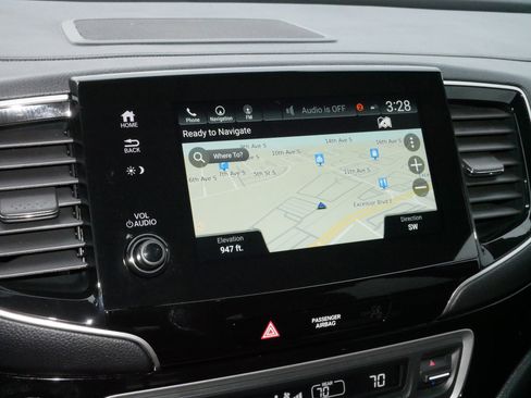 Certified 2022 Honda Pilot Touring image 22