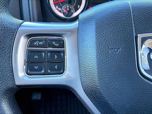 Used 2021 RAM 1500 Classic SLT AWD/4WD image 21