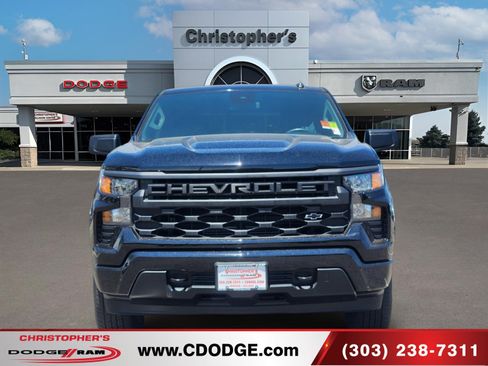 Used 2026 Chevrolet Silverado 1500 Custom w/ LPO, Dark Essentials Package AWD/4WD image 8
