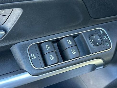 Certified 2024 Mercedes-Benz GLB 250 4MATIC w/ Exclusive Package image 14