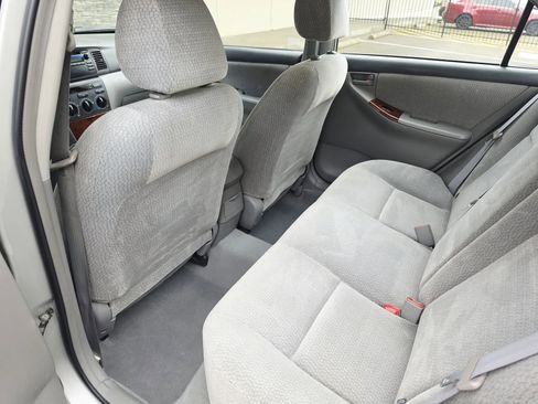 Used 2004 Toyota Corolla LE FWD image 10