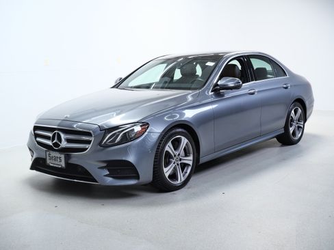 Used 2020 Mercedes-Benz E 350 4MATIC Sedan image 9