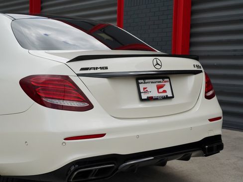 Used 2019 Mercedes-Benz E 63 AMG S image 8