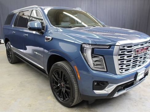 Used 2026 GMC Yukon XL Denali w/ Sun & Power Step Package AWD/4WD image 80