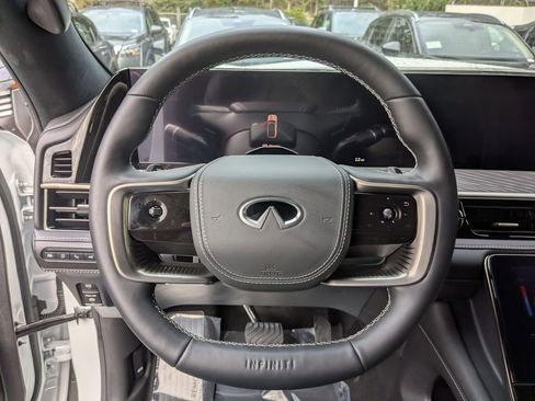 New 2026 INFINITI QX80 Autograph w/ Premium Cargo Package image 15