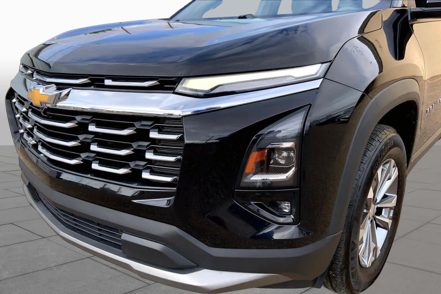 Used 2025 Chevrolet Equinox LT w/ Convenience Package II FWD image 29