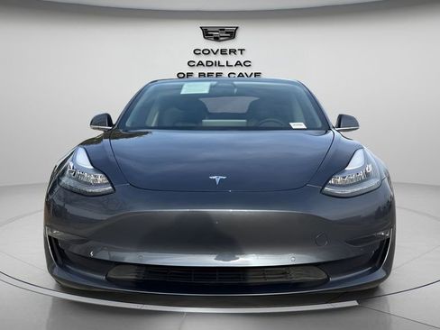 Used 2020 Tesla Model 3 Performance image 2