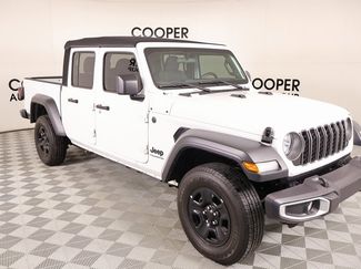 Used 2024 Jeep Gladiator Sport video 1