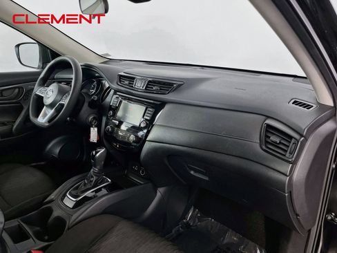 Used 2020 Nissan Rogue S FWD image 32