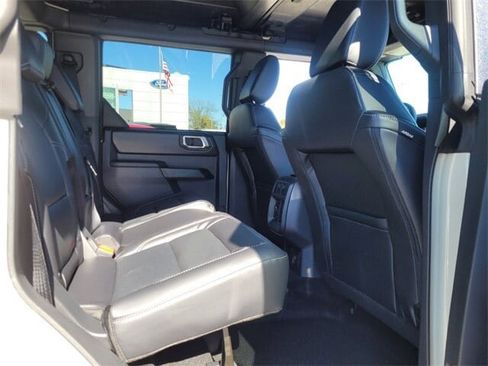 New 2025 Ford Bronco Outer Banks w/ Sasquatch Package image 11