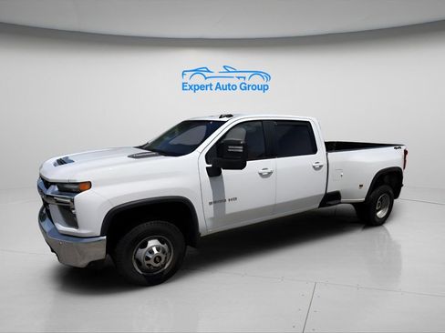 Used 2023 Chevrolet Silverado 3500 LT w/ All Star Edition image 13