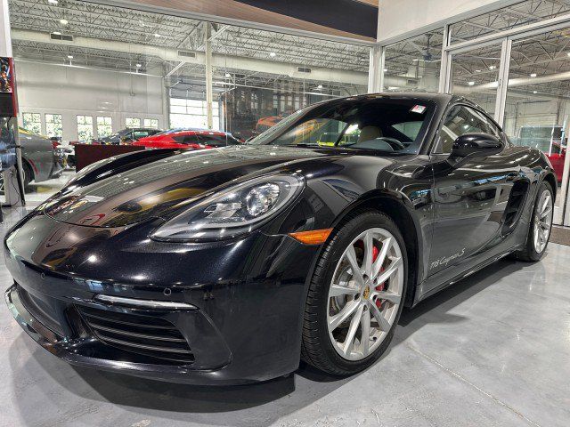 Used 2018 Porsche 718 Cayman S RWD image 17