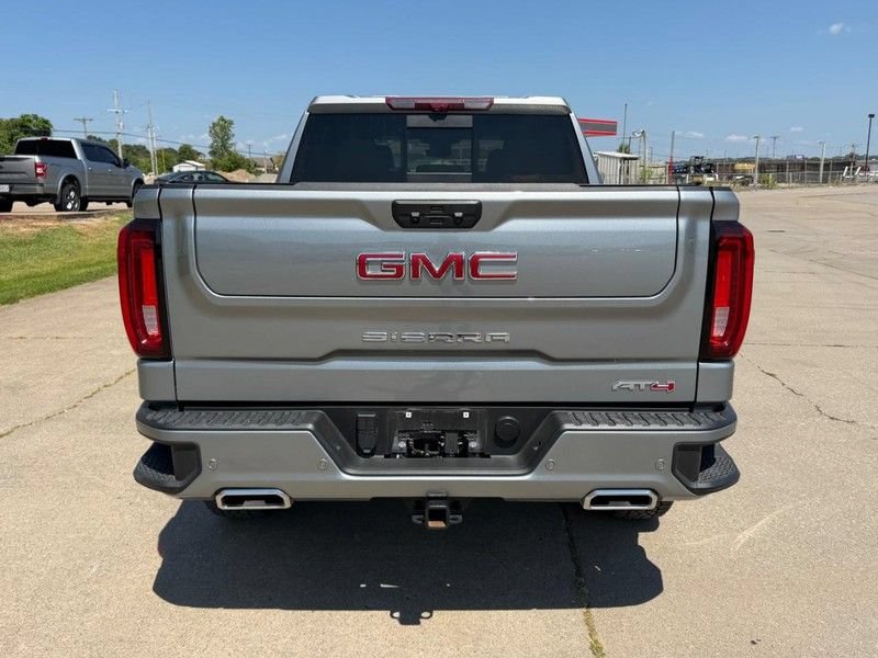 Used 2026 GMC Sierra 1500 AT4 w/ AT4 Premium Package AWD/4WD image 4