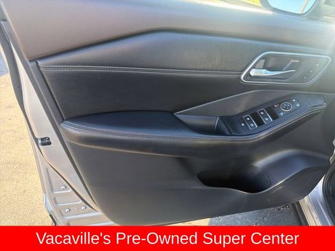Used 2021 Nissan Rogue SL FWD image 10