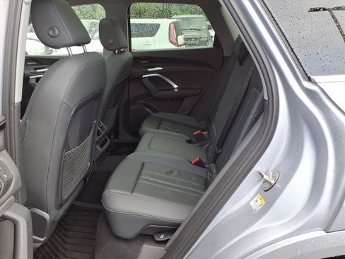 Certified 2025 Audi Q5 Premium w/ Premium Plus AWD/4WD image 12