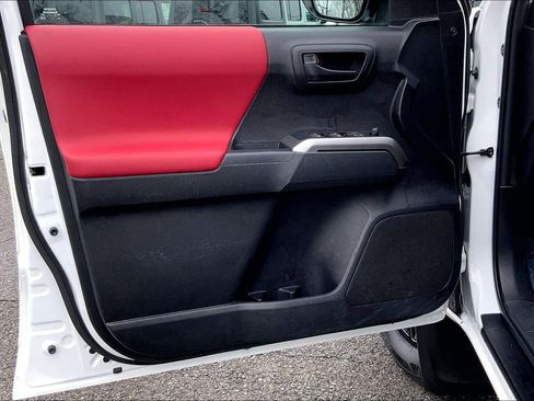 Used 2023 Toyota Tacoma SR5 w/ SX Package image 19