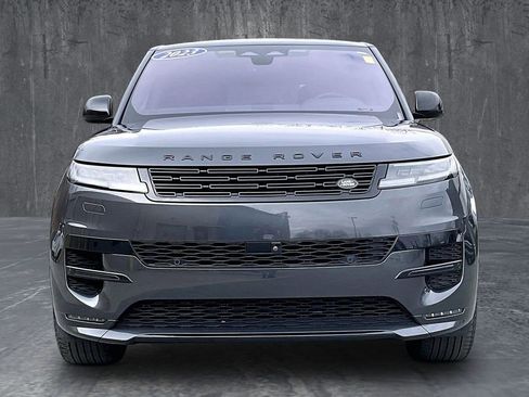 Used 2023 Land Rover Range Rover Sport SE Dynamic image 2