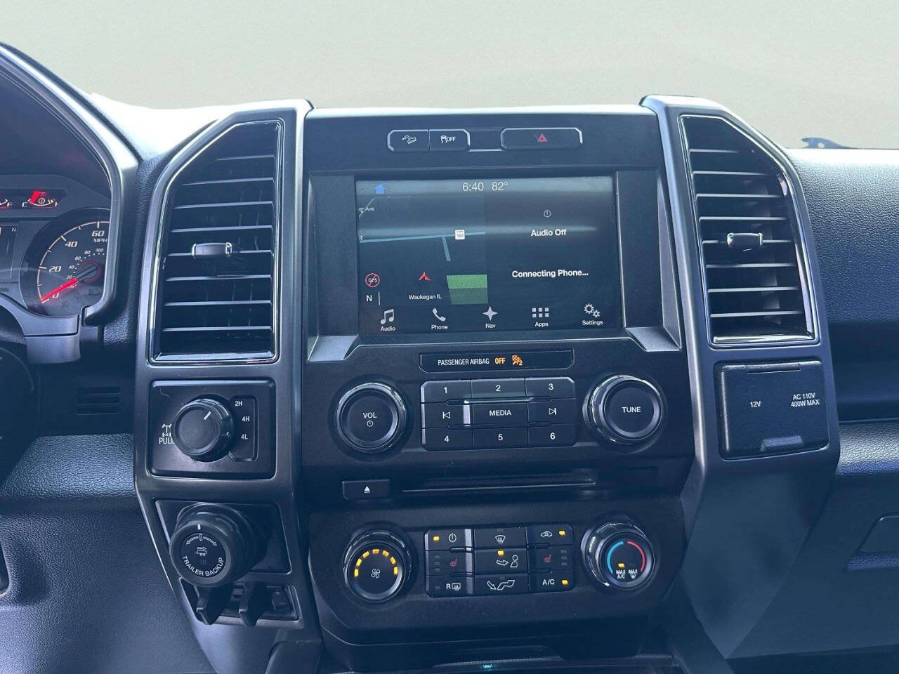Used 2017 Ford F150 XLT w/ Equipment Group 302A Luxury AWD/4WD image 11