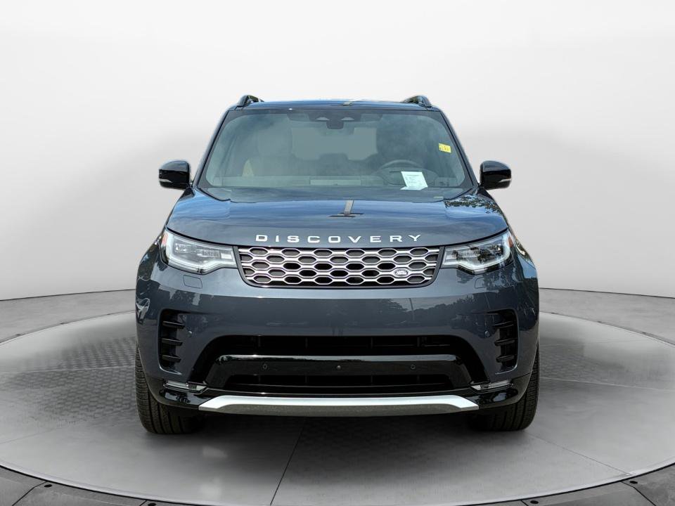 New 2026 Land Rover Discovery Limited Edition AWD/4WD image 2