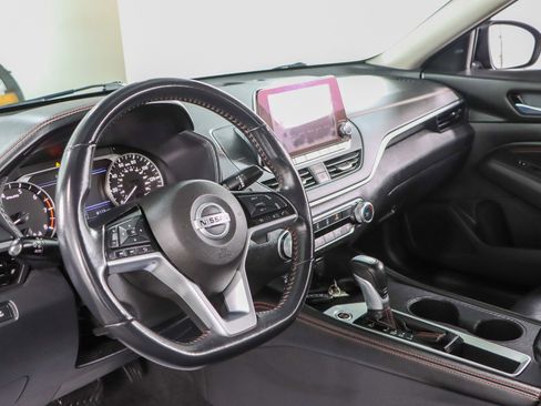 Used 2021 Nissan Altima 2.5 SR FWD image 22