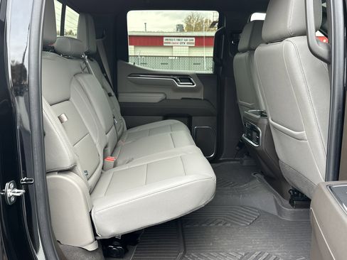 Used 2024 Chevrolet Silverado 1500 LTZ image 13